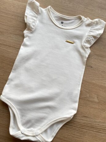 fernandaramoskids com br Body Infantil Feminino Tradicional com Babado Off White 1