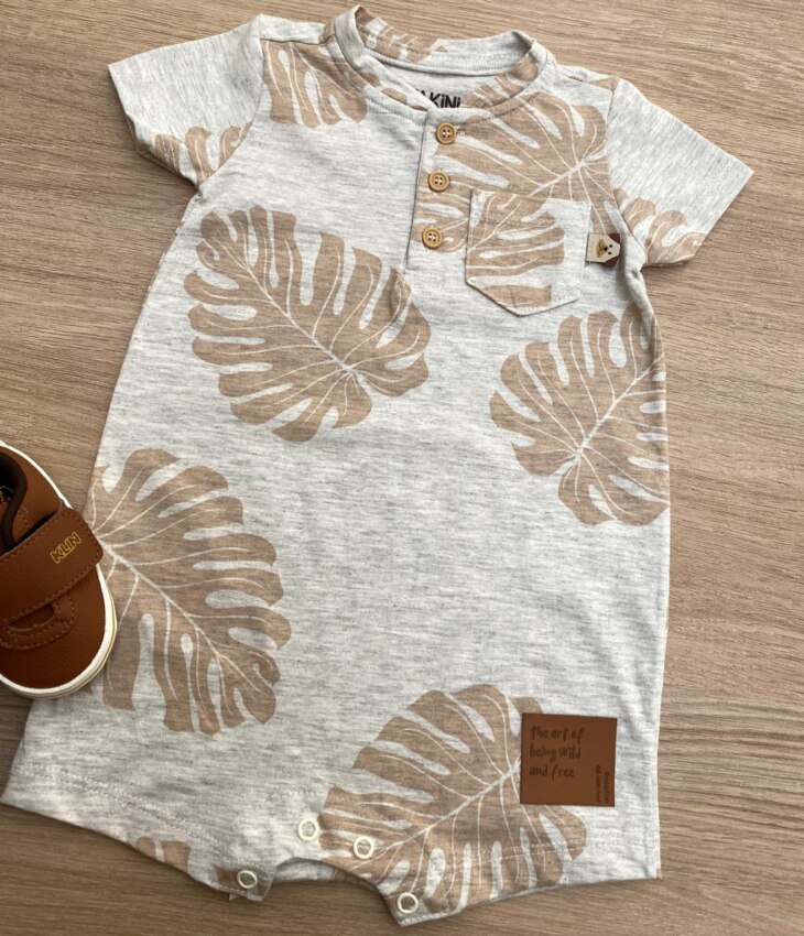 fernandaramoskids com br Body Infantil Masculino Estampado Folhas Bege 1