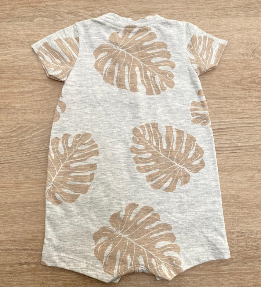 fernandaramoskids com br Body Infantil Masculino Estampado Folhas Bege 2