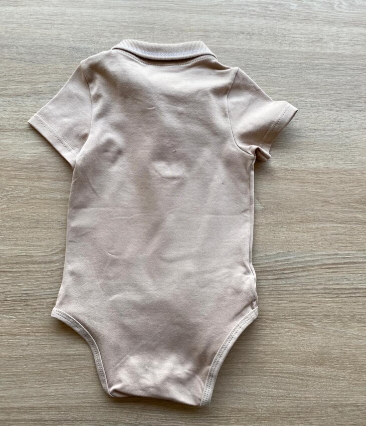 fernandaramoskids com br Body Infantil Masculino Tradicional Polo Bege Escuro 2