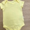 fernandaramoskids com br Body Infantil Unissex Manga Curta Amarelo 1