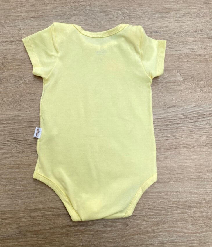 fernandaramoskids com br Body Infantil Unissex Manga Curta Amarelo 2