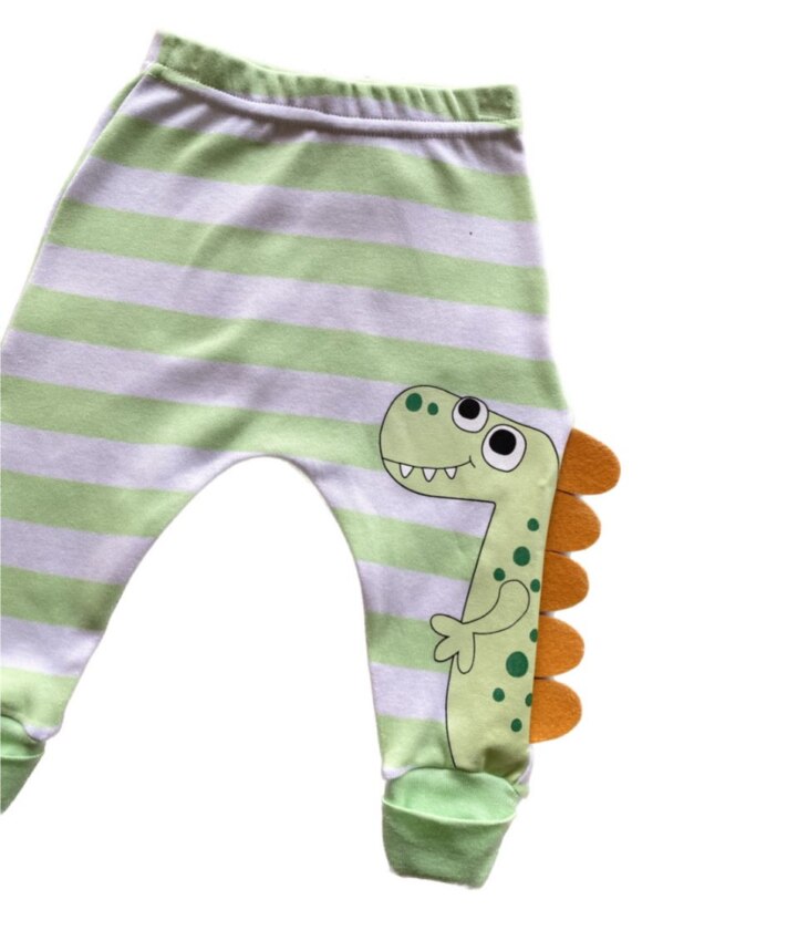 fernandaramoskids com br Calça Masculina Infantil com Vira Pe Listrada Verde 1