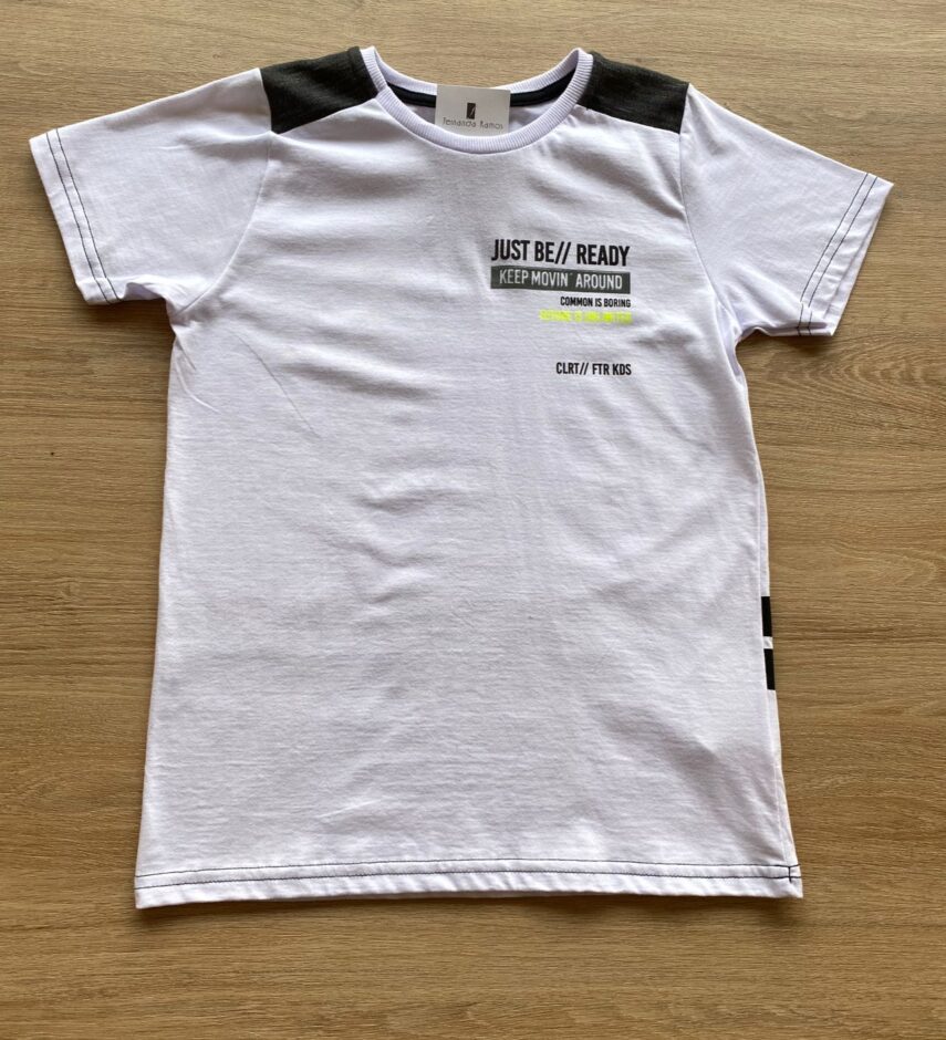 Camiseta Infantil Masculina Just Be Branca Detalhe Preto Fernanda Ramos Kids