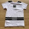 fernandaramoskids com br Camiseta Infantil Masculina Just Be Branca Detalhe Preto 2