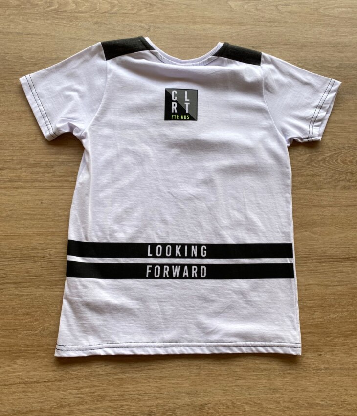 fernandaramoskids com br Camiseta Infantil Masculina Just Be Branca Detalhe Preto 2