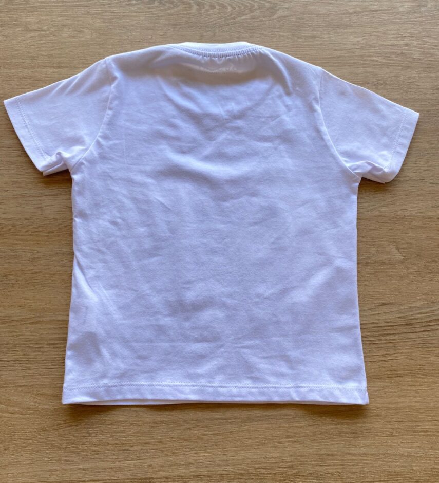 fernandaramoskids com br Camiseta Infantil Masculina Ogochi Branca com Detalhe 2