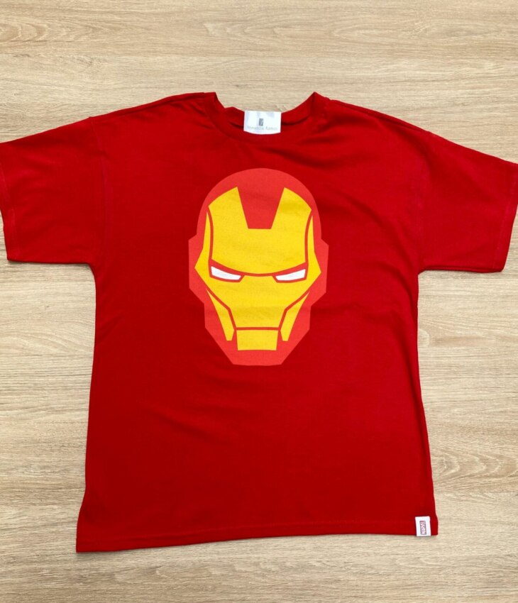 Camiseta Infantil Masculina Tradicional com Estampa Vermelha Fernanda Ramos Kids