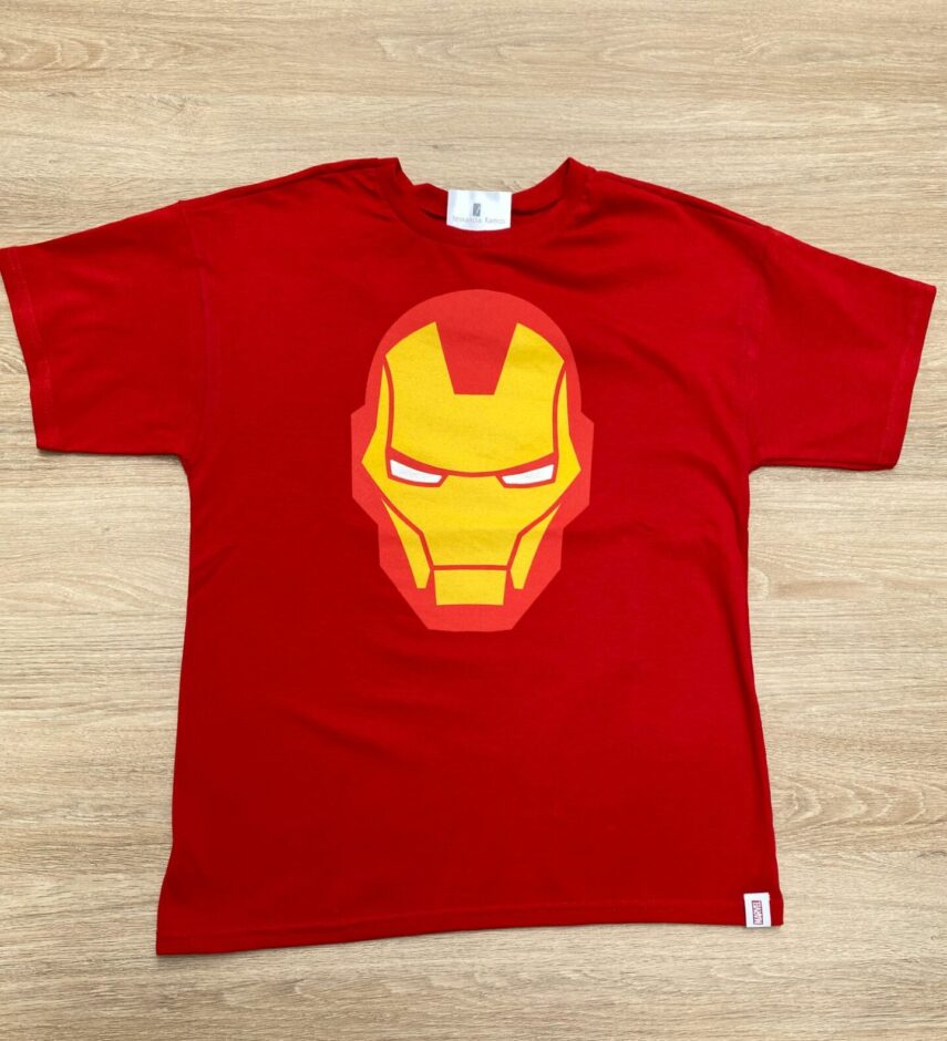 Camiseta Infantil Masculina Tradicional com Estampa Vermelha Fernanda Ramos Kids