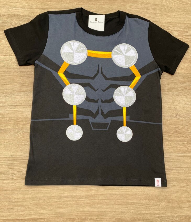 Camiseta Infantil Masculina Tradicional Preta com Estampa Fernanda Ramos Kids