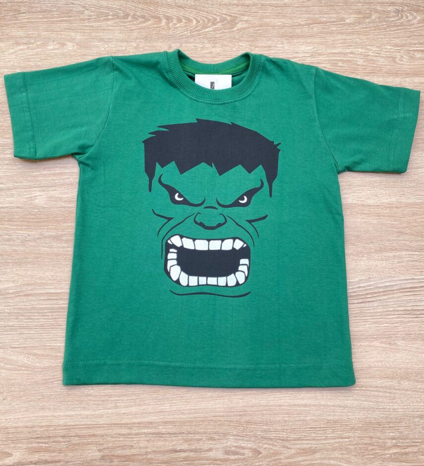 Camiseta Infantil Masculina Verde com Estampa Preta Fernanda Ramos Kids