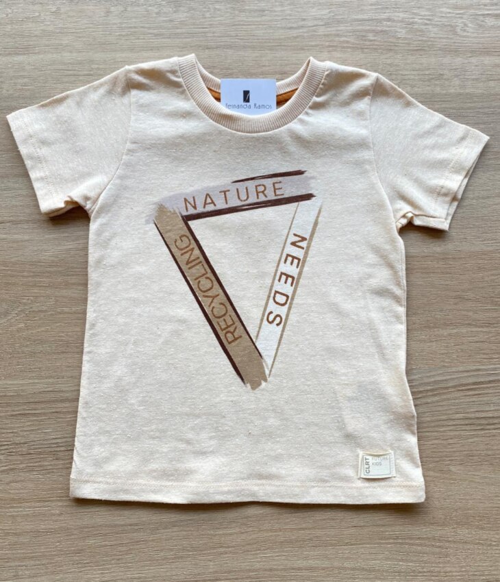 Camiseta Manga Curta Infantil Masculina Bege Estampada Fernanda Ramos Kids