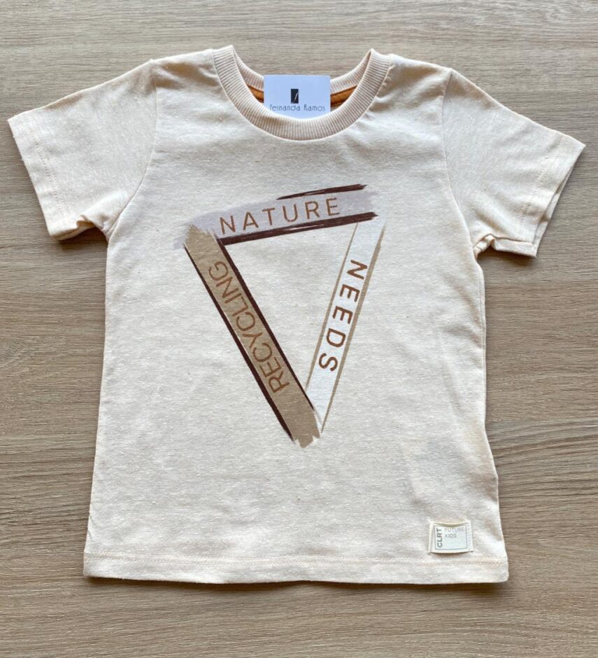 Camiseta Manga Curta Infantil Masculina Bege Estampada Fernanda Ramos Kids
