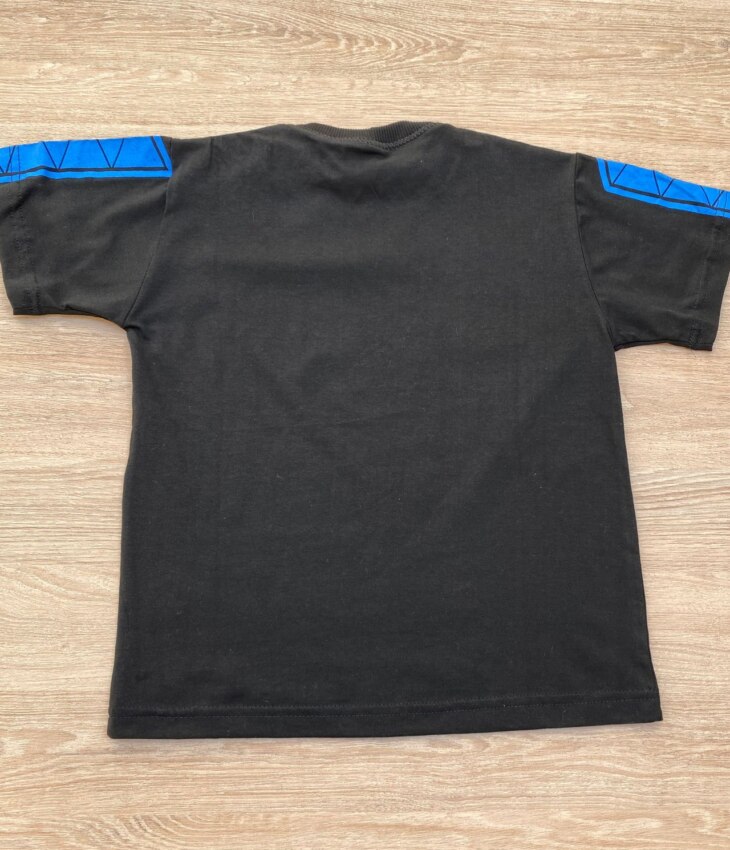 fernandaramoskids com br Camiseta Manga Curta Infantil Masculina Preta Estampa Branca e Azul 2