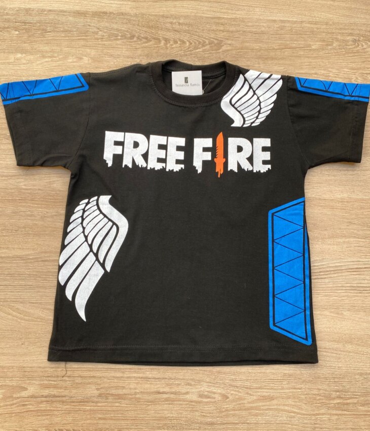Camiseta Manga Curta Infantil Masculina Preta Estampa Branca e Azul Fernanda Ramos Kids