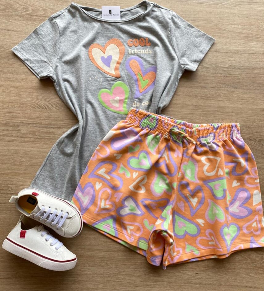 Conjunto Infantil Feminino Corações Blusa Cinza e Short Laranja Fernanda Ramos Kids