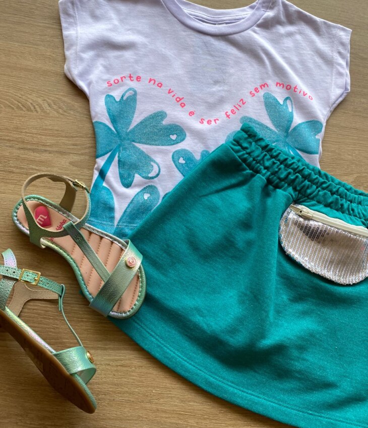 fernandaramoskids com br Conjunto Infantil Feminino Cropped Branco Short Saia Verde Esmeralda 3