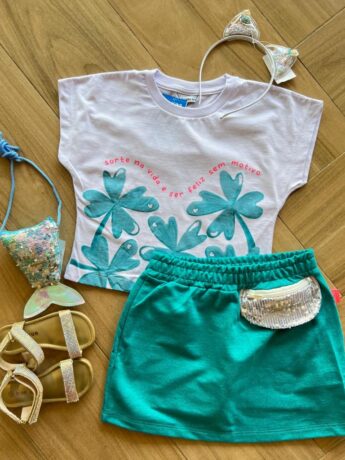 Conjunto Infantil Feminino Cropped Branco Short Saia Verde Esmeralda Fernanda Ramos Kids