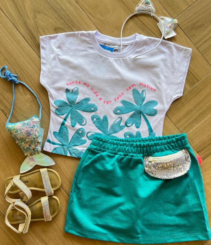 Conjunto Infantil Feminino Cropped Branco Short Saia Verde Esmeralda Fernanda Ramos Kids