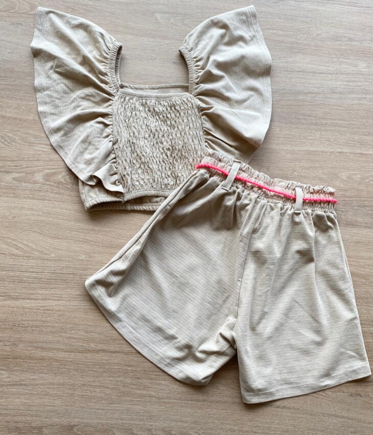 fernandaramoskids com br Conjunto Infantil Feminino Cropped e Short Bege Cordão Pink Flúor 3