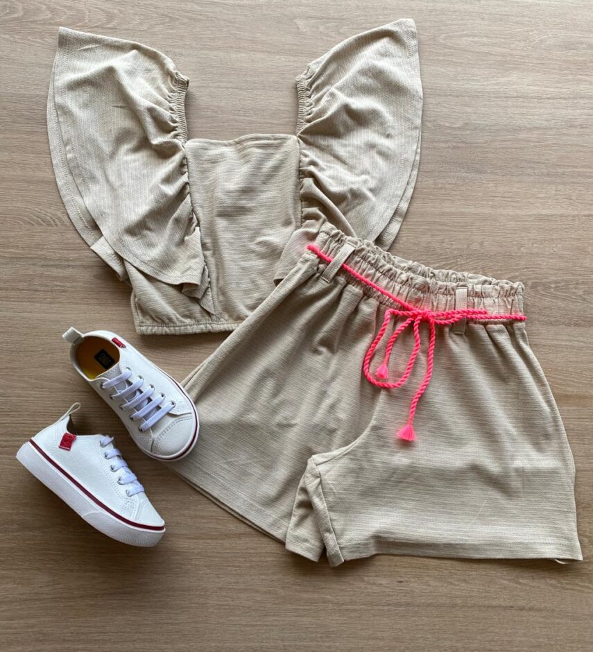 Conjunto Infantil Feminino Cropped e Short Bege Cordão Pink Flúor Fernanda Ramos Kids