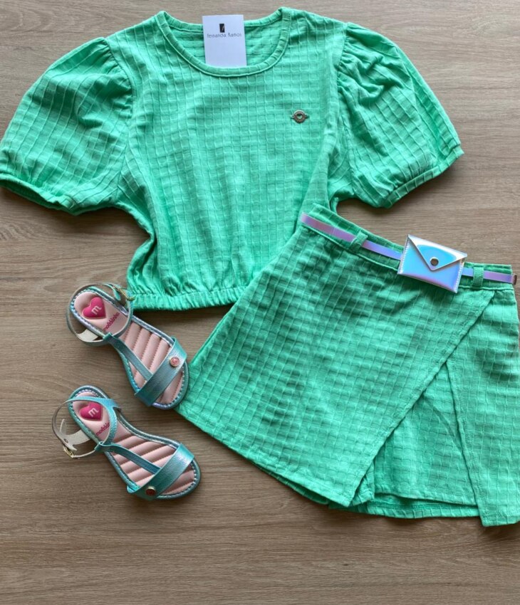 Conjunto Infantil Feminino Cropped e Short com Cinto Verde Fernanda Ramos Kids