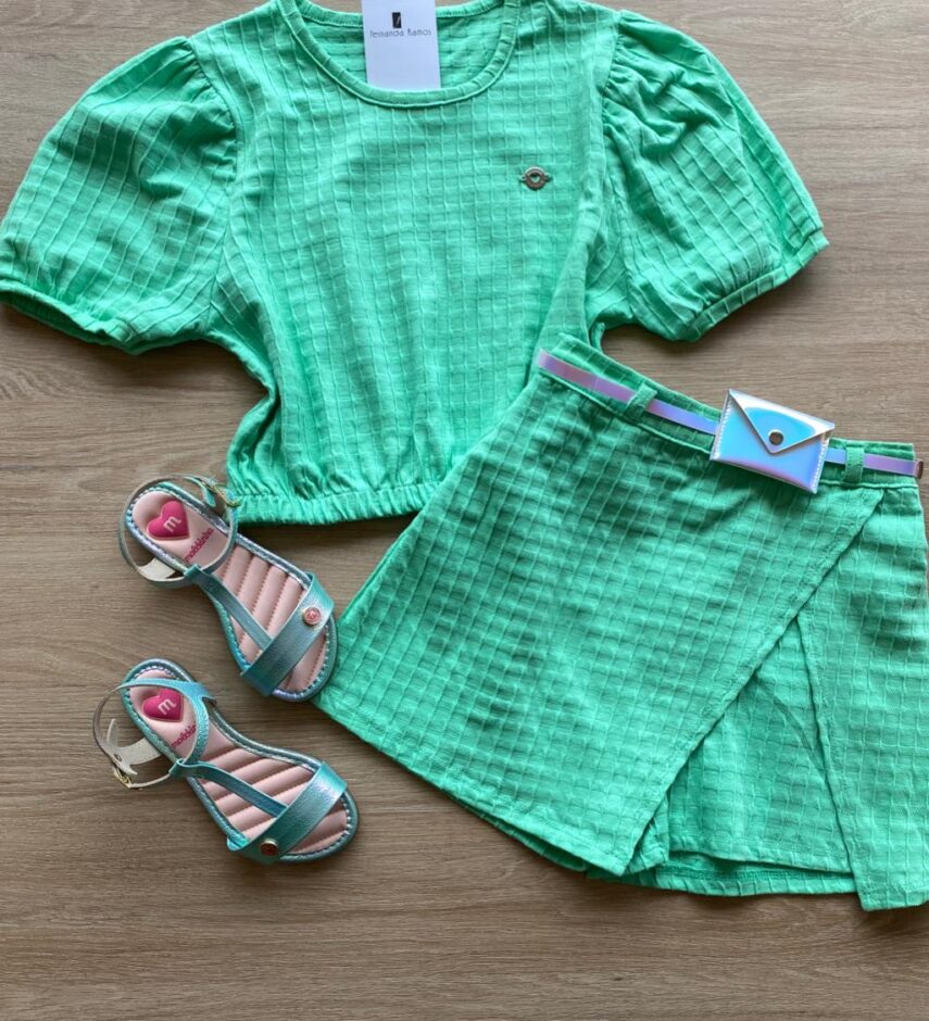 Conjunto Infantil Feminino Cropped e Short com Cinto Verde Fernanda Ramos Kids
