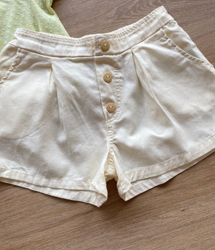 fernandaramoskids com br Conjunto Infantil Feminino Cropped Love Verde e Short Off White2