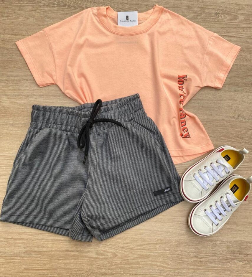 Conjunto Infantil Feminino Cropped You're Faney Salmão e Short Cinza Fernanda Ramos Kids