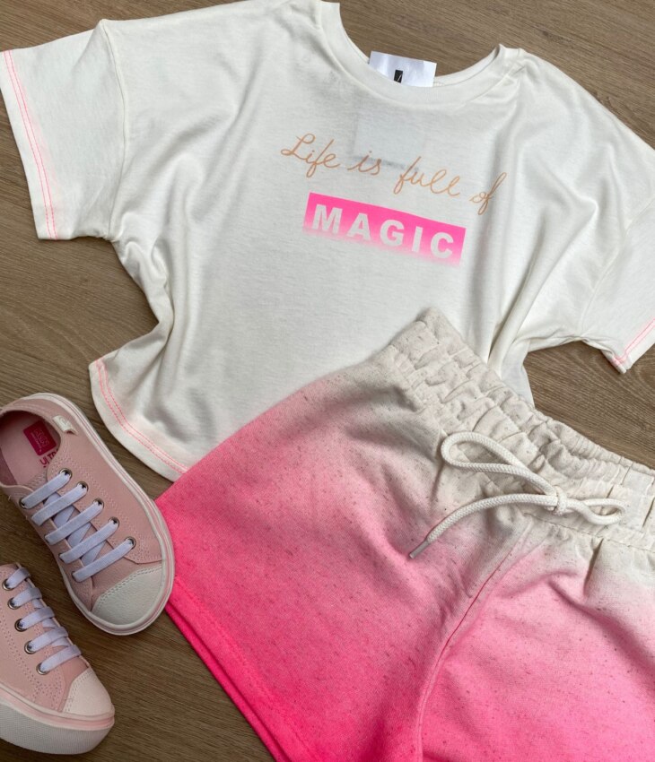 fernandaramoskids com br Conjunto Infantil Feminino Off White e Pink Flúor Cropped e Short 1