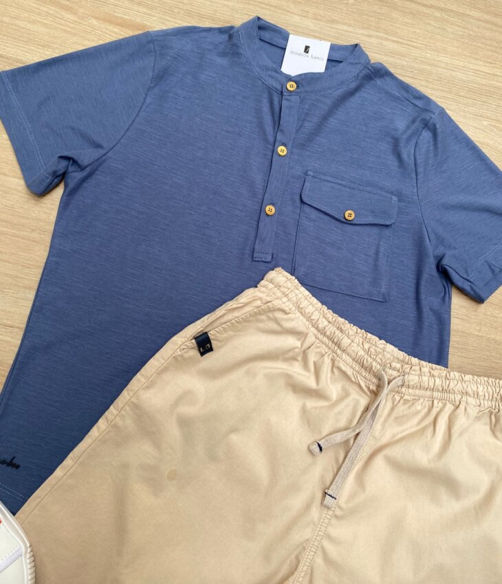 fernandaramoskids com br Conjunto Infantil Masculino Camiseta Azul com Bolso e Bermuda Bege 1