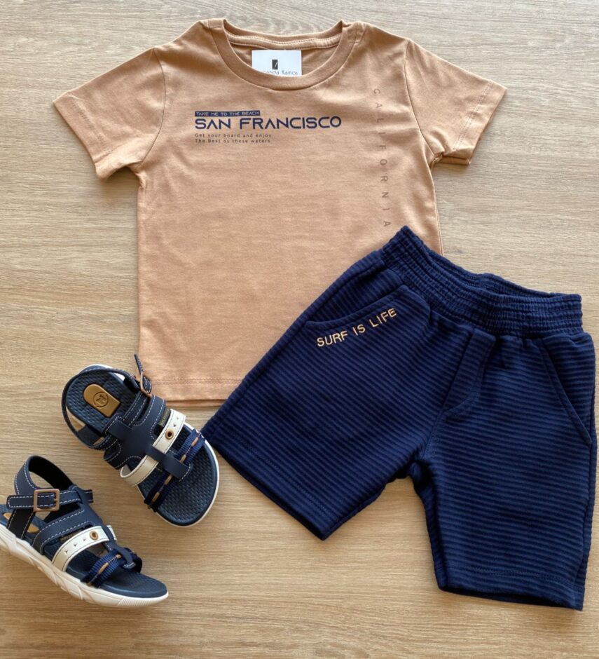 Conjunto Infantil Masculino Camiseta Marrom Avelã e Bermuda Azul Fernanda Ramos Kids