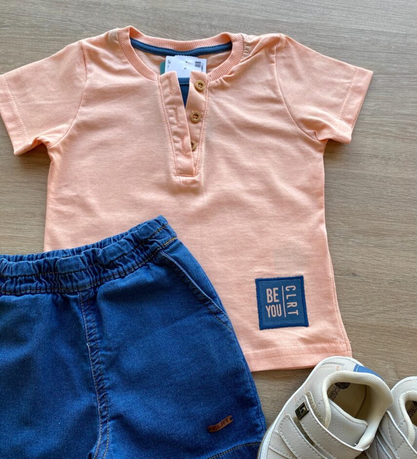 fernandaramoskids com br Conjunto Infantil Masculino Camiseta Salmão e Bermuda Jeans 1