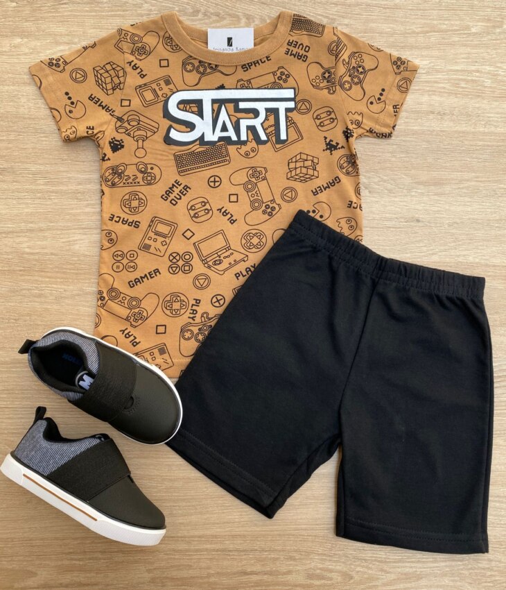 Conjunto Infantil Masculino Camiseta Start Marrom e Bermuda Preta Fernanda Ramos Kids