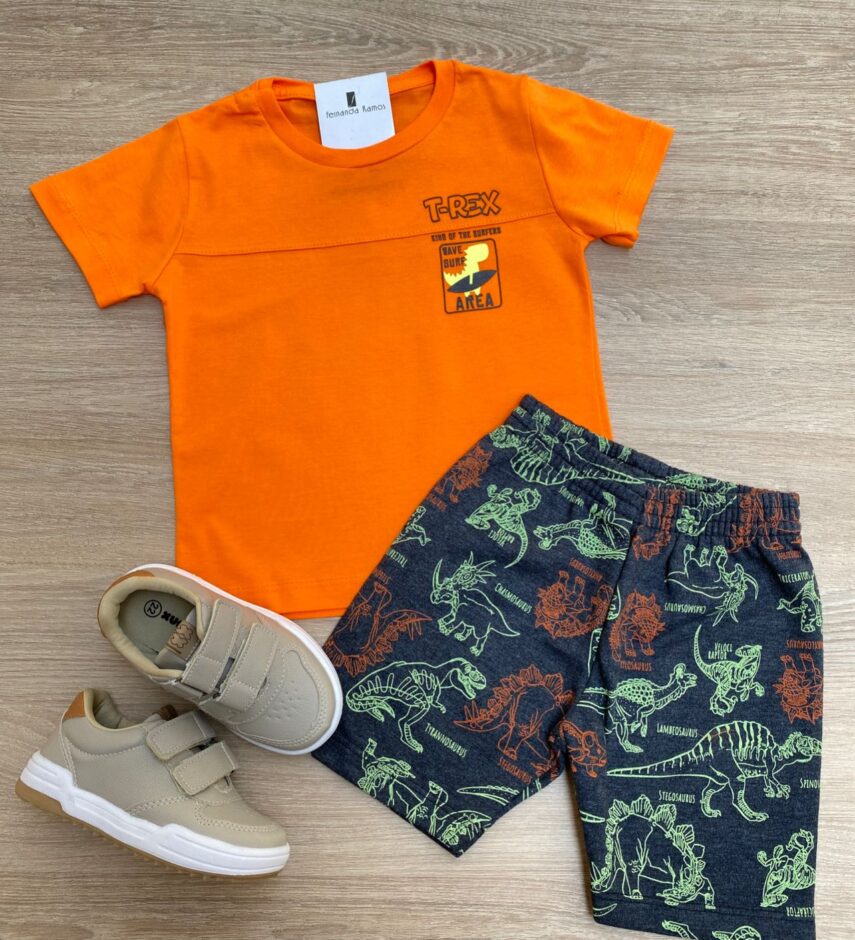 Conjunto Infantil Masculino Camiseta Tangerina e Bermuda Estampada Fernanda Ramos Kids