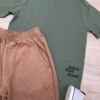 fernandaramoskids com br Conjunto Infantil Masculino Camiseta Verde e Bermuda Marrom 1