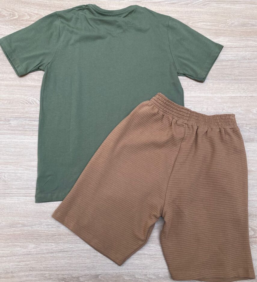 fernandaramoskids com br Conjunto Infantil Masculino Camiseta Verde e Bermuda Marrom 3