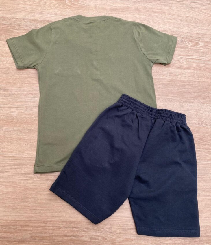 fernandaramoskids com br Conjunto Infantil Masculino Camiseta Verde Militar e Bermuda Grafite 3