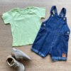 fernandaramoskids com br Conjunto Infantil Masculino Jardineira Jeans e Camiseta Verde 4