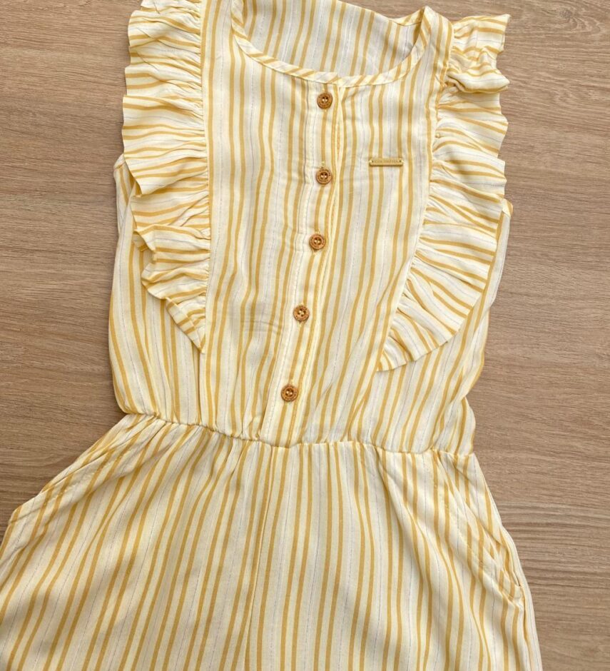 fernandaramosstore com br Macacão Infantil Feminino com Botões Listrado Amarelo 1
