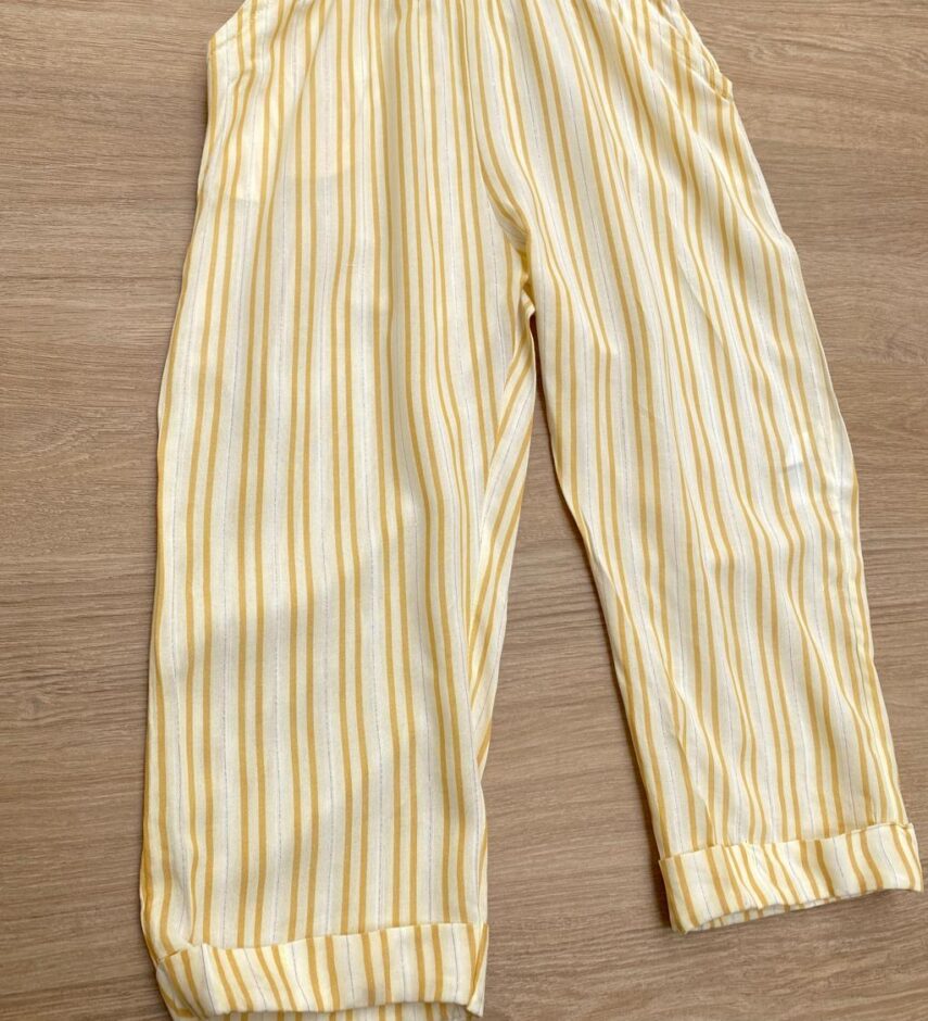 fernandaramosstore com br Macacão Infantil Feminino com Botões Listrado Amarelo 2