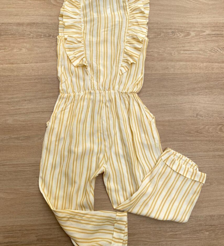 fernandaramosstore com br Macacão Infantil Feminino com Botões Listrado Amarelo 3