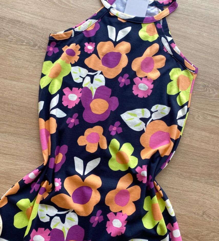 fernandaramoskids com br Vestido Infantil Feminino Curto Estampa Floral Fundo Azul Marinho 1