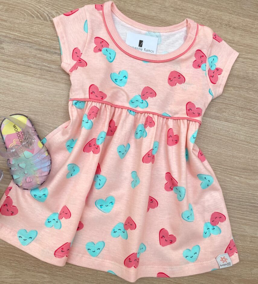 fernandaramoskids com br Vestido Infantil Feminino de Malha Estampado Corações Salmão 1