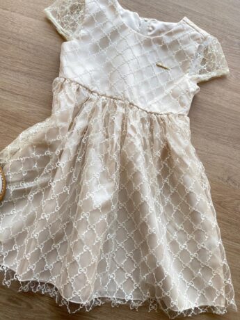 fernandaramoskids com br Vestido Infantil Feminino Manga Curta Detalhe em Renda Bege 1