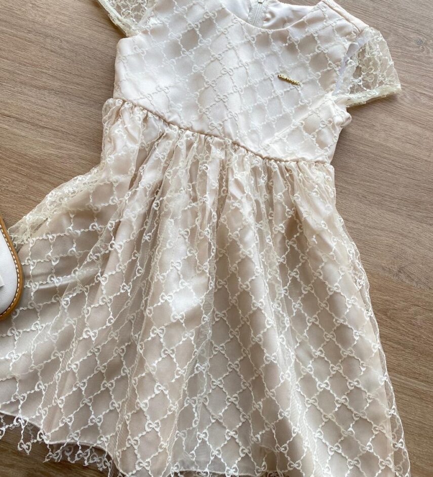 fernandaramoskids com br Vestido Infantil Feminino Manga Curta Detalhe em Renda Bege 1