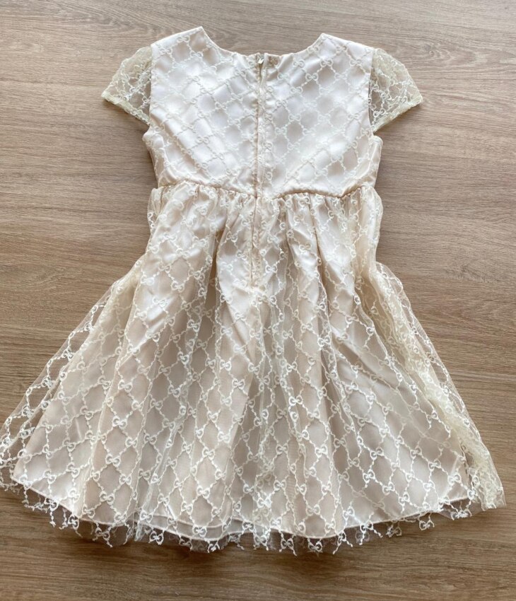 fernandaramoskids com br Vestido Infantil Feminino Manga Curta Detalhe em Renda Bege 2