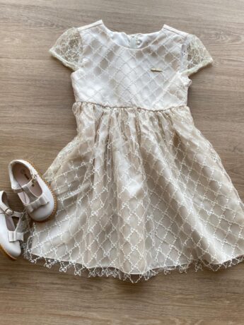 Vestido Infantil Feminino Manga Curta Detalhe em Renda Bege Fernanda Ramos Kids