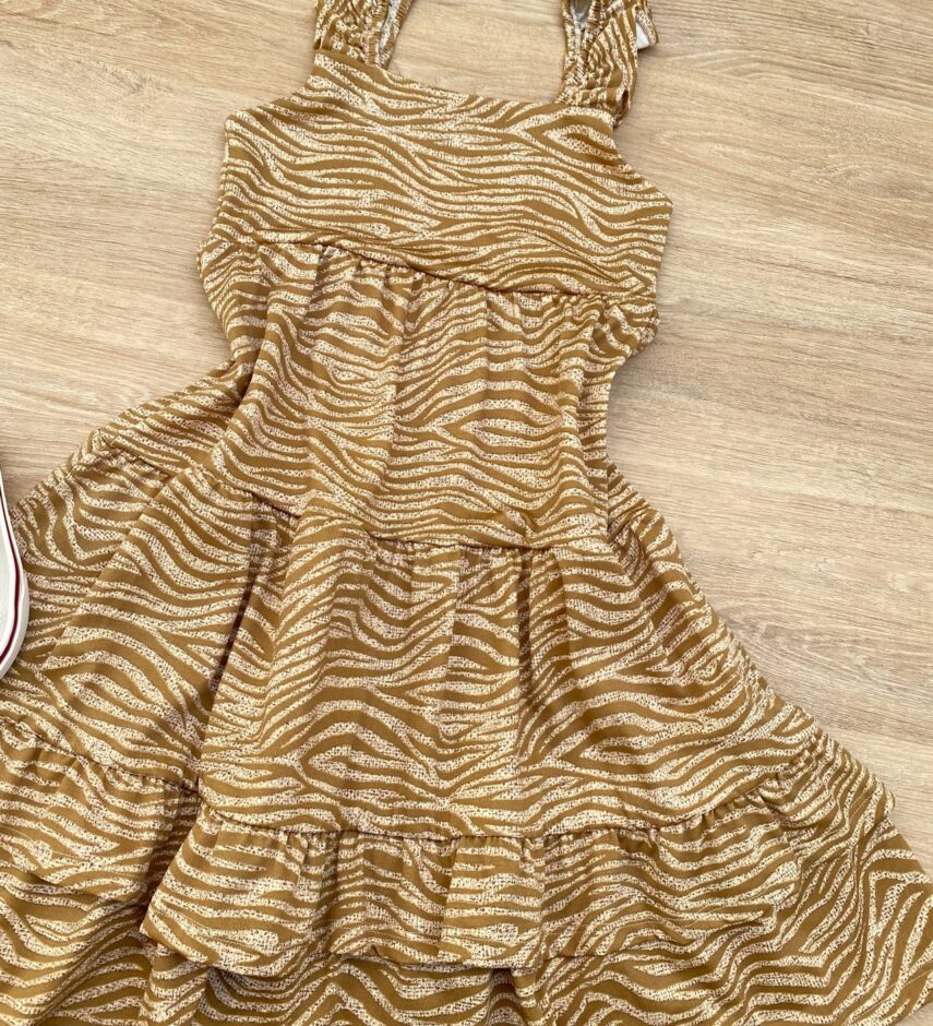 fernandaramoskids com br Vestido Infantil Feminino Soltinho Alça com Babado Animal Print Bege 1