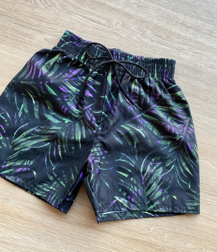 fernandaramoskids com br Bermuda Infantil Masculina Preta Estampada com Folhagens1